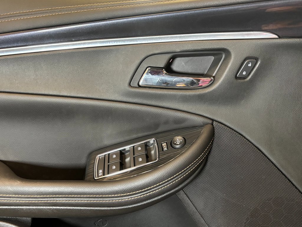 Used 2018 Chevrolet Impala LT image 18