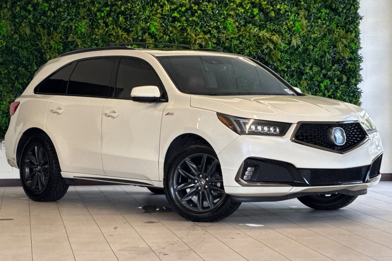 Used 2019 Acura MDX A-Spec image 2