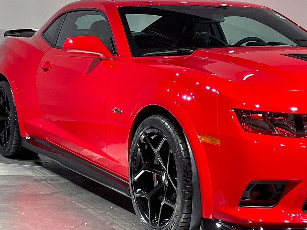 Used 2015 Chevrolet Camaro Z/28 RWD image 19