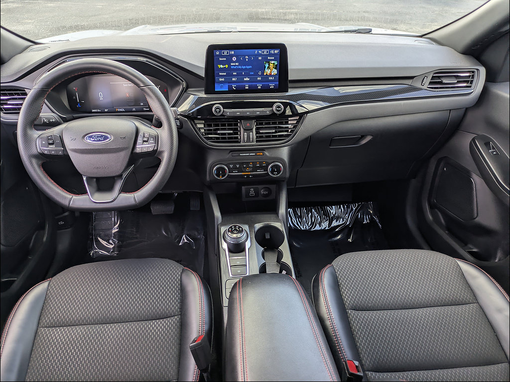 Used 2025 Ford Escape ST-Line FWD image 17