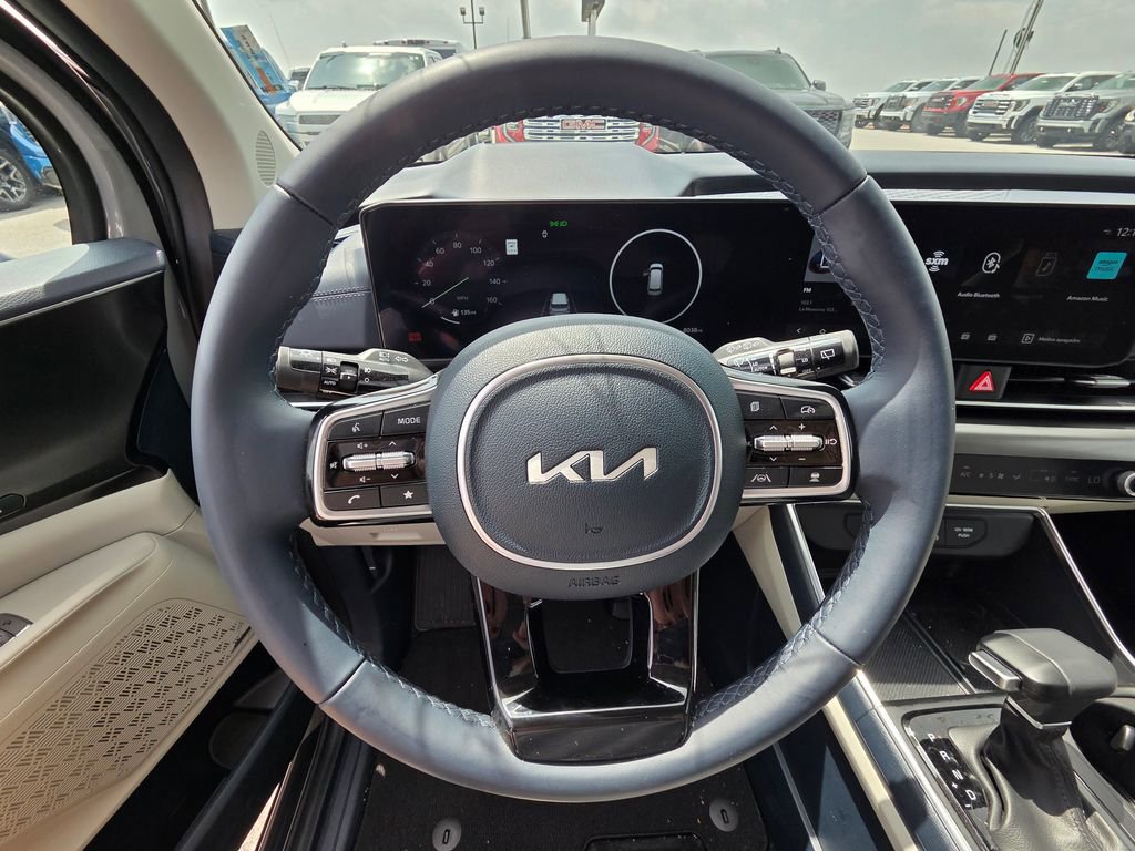 Used 2026 Kia Carnival SX Prestige FWD image 14