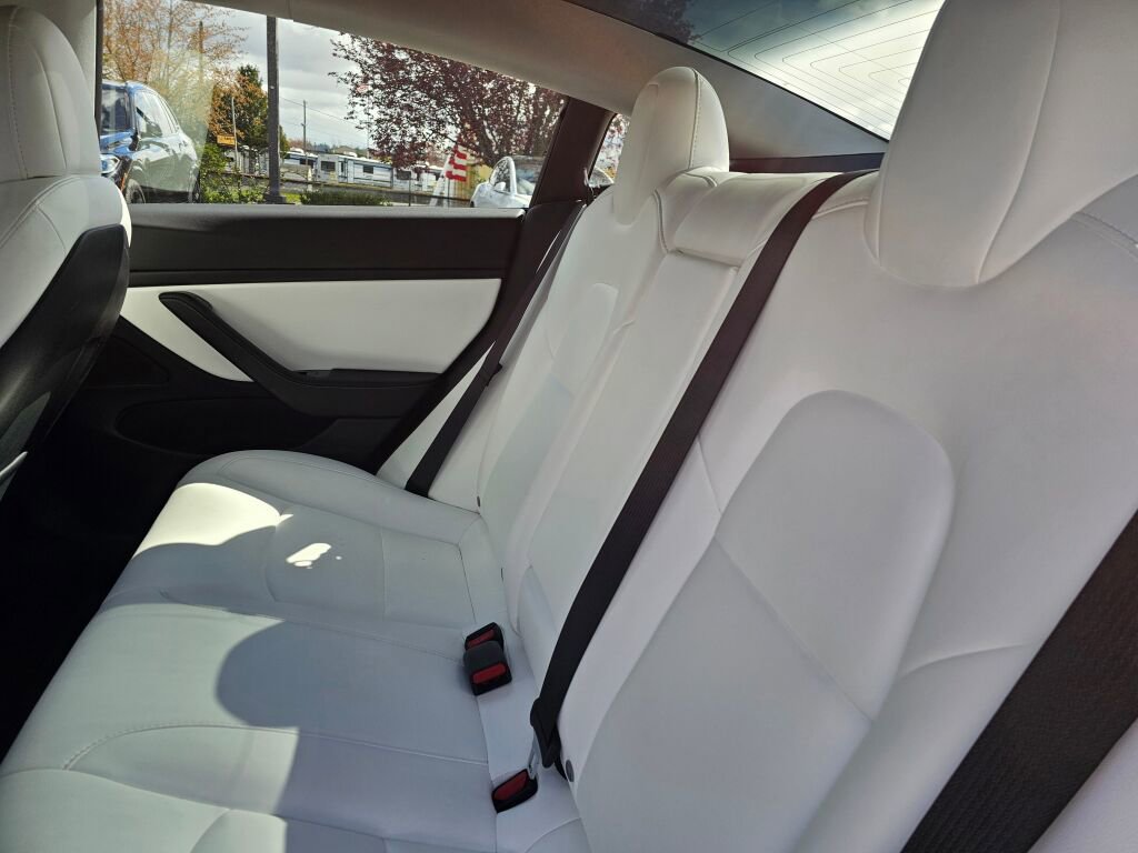 Used 2019 Tesla Model 3 Long Range image 21