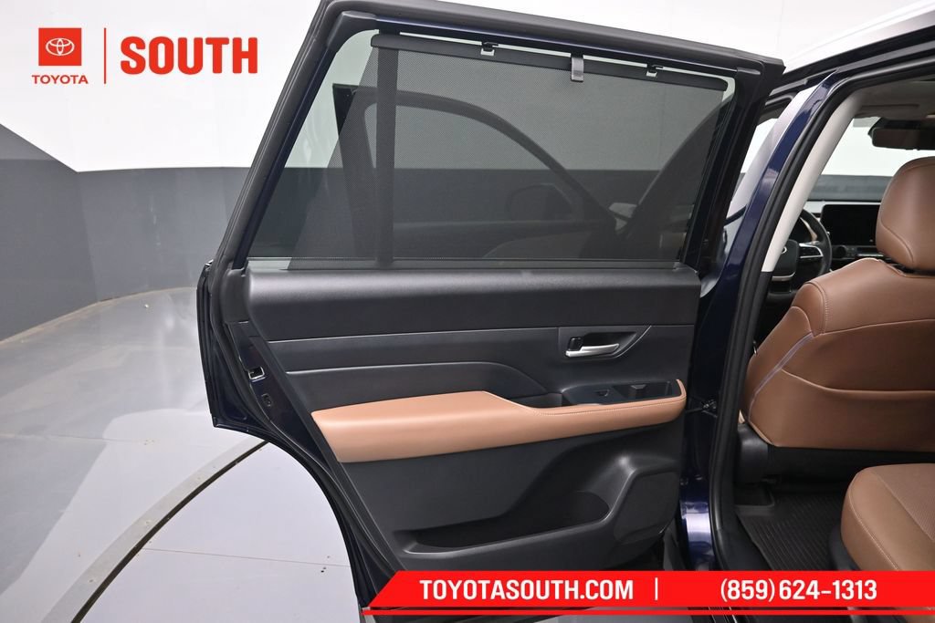 Certified 2025 Toyota Grand Highlander AWD image 29