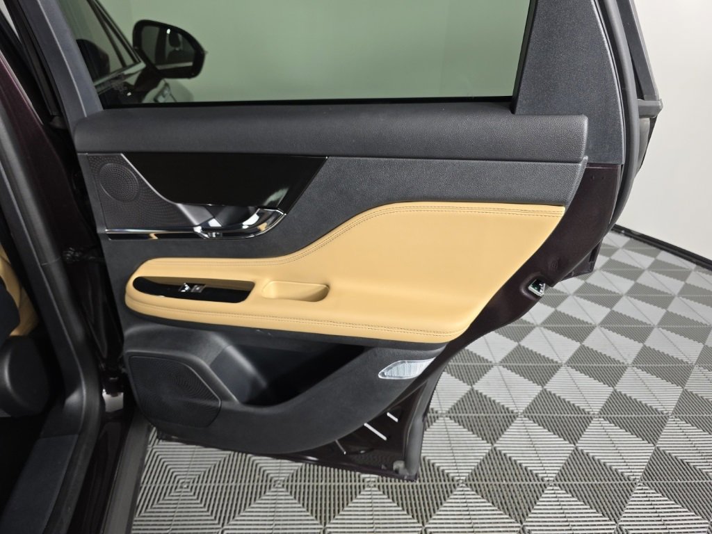 Used 2023 Lincoln Corsair Reserve w/ Equipment Group 201A image 37