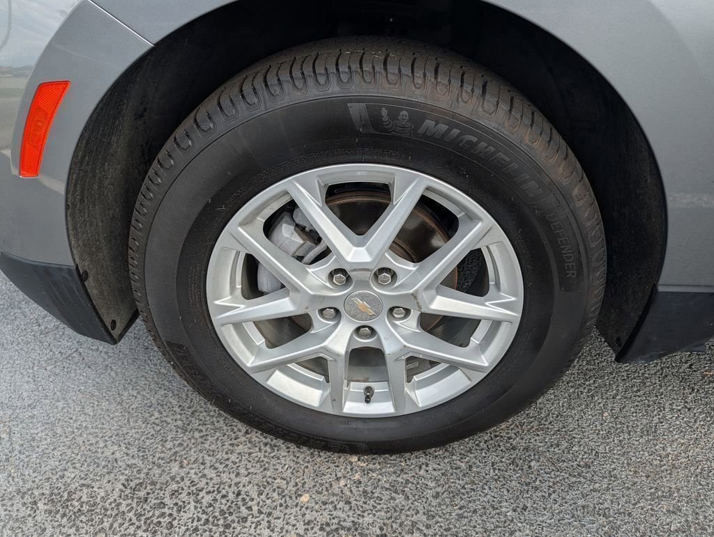 Used 2023 Chevrolet Equinox LT w/ Driver Convenience Package FWD image 23