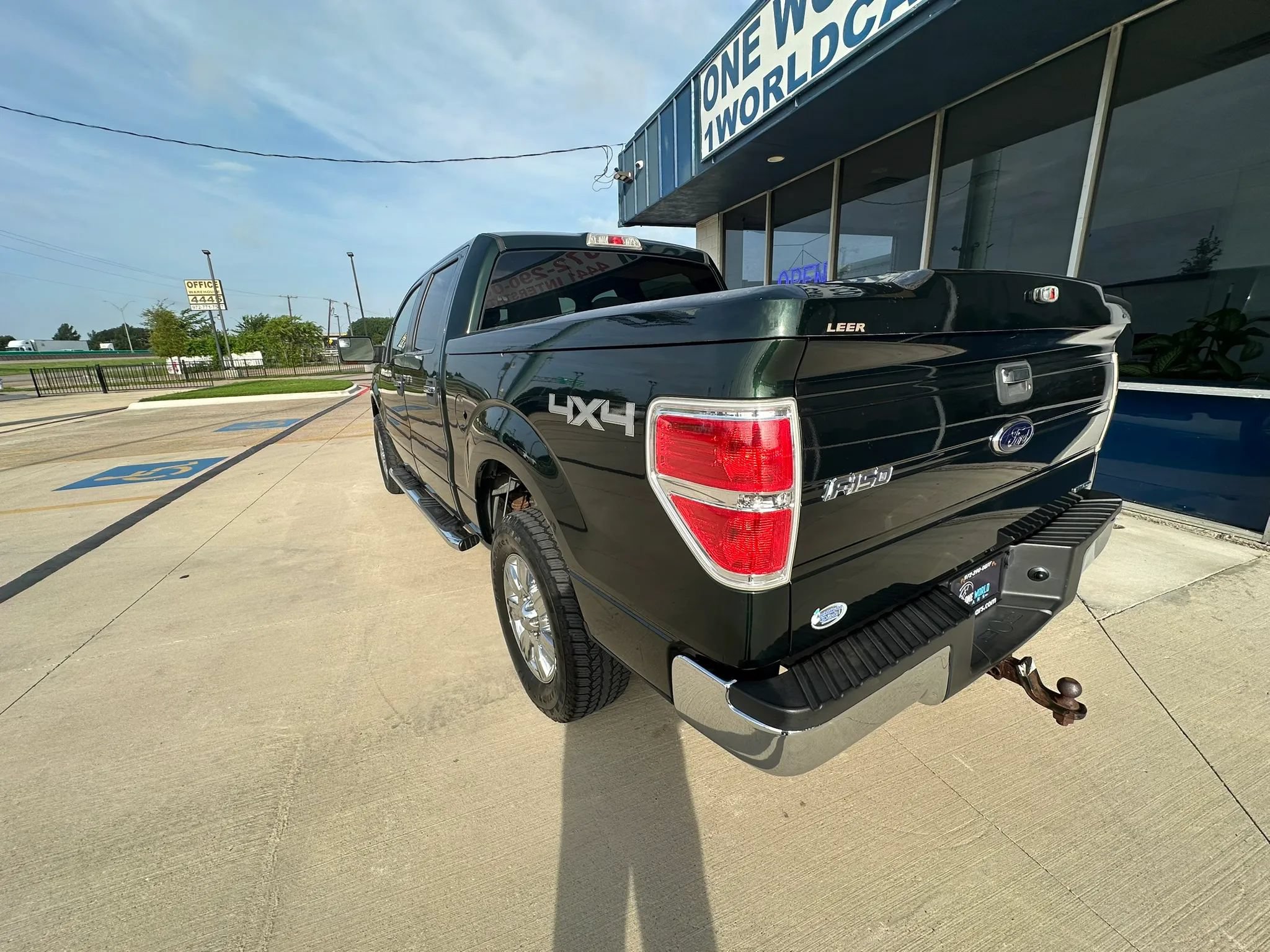 Used 2012 Ford F150 XLT w/ XLT Chrome Pkg AWD/4WD image 3