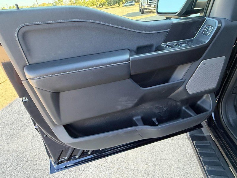 Used 2025 Ford F150 Lariat AWD/4WD image 29