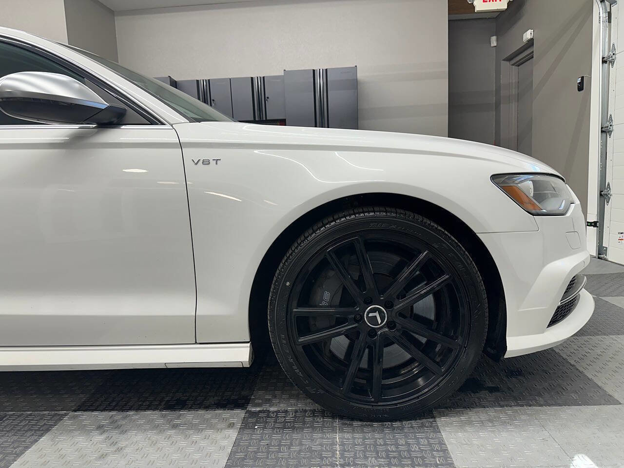 Used 2016 Audi S6 Premium Plus w/ Comfort Seating Package image 5