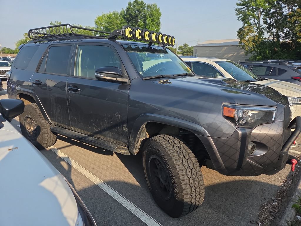 Used 2021 Toyota 4Runner Venture w/ Moonroof Package AWD/4WD video 1