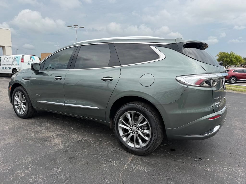 Used 2023 Buick Enclave Avenir w/ Avenir Technology Package FWD image 13