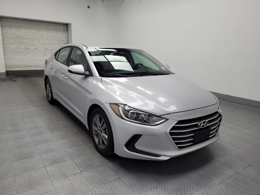 Used 2017 Hyundai Elantra SE image 13