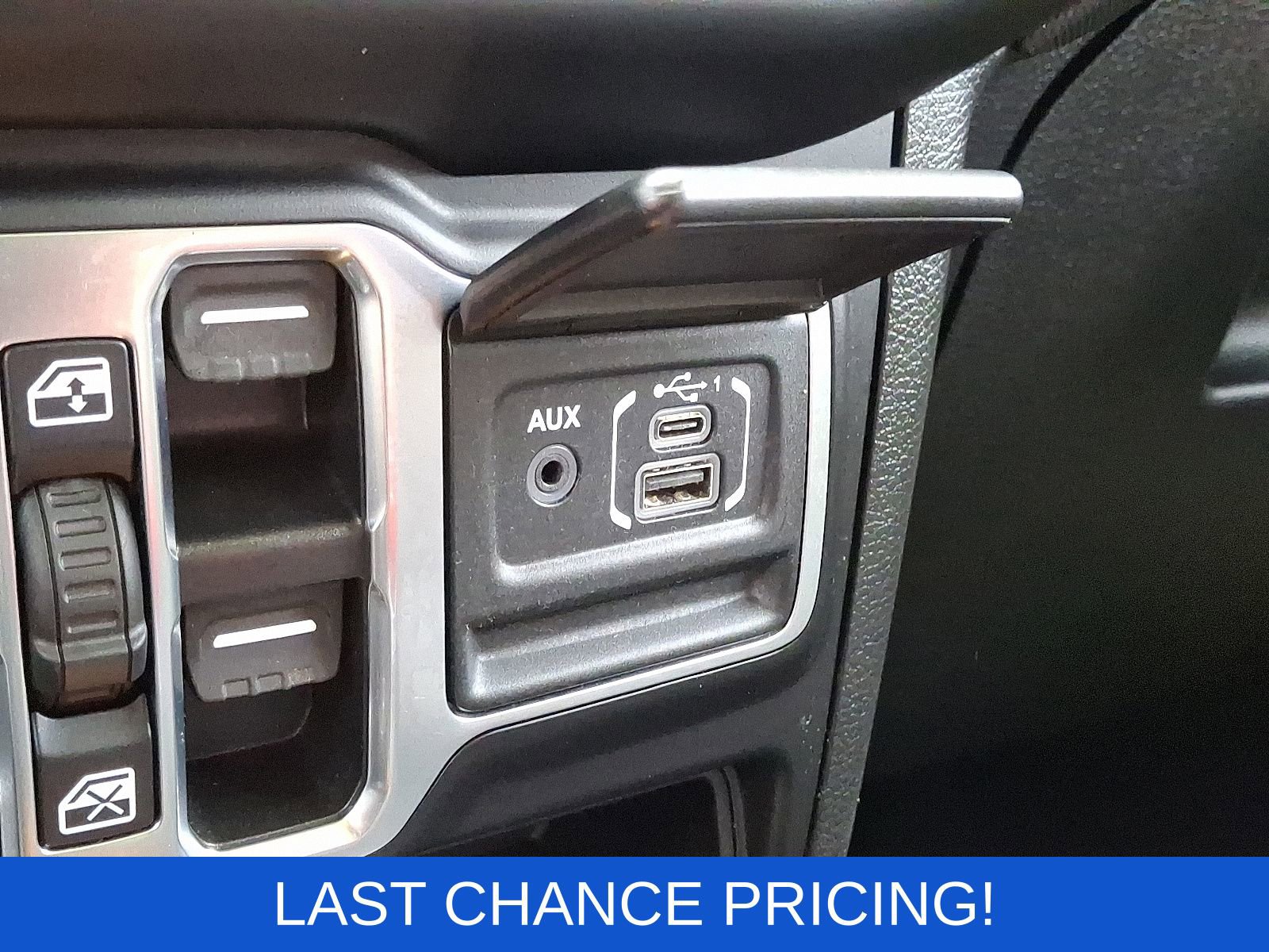 Used 2022 Jeep Wrangler Unlimited Sport AWD/4WD image 24
