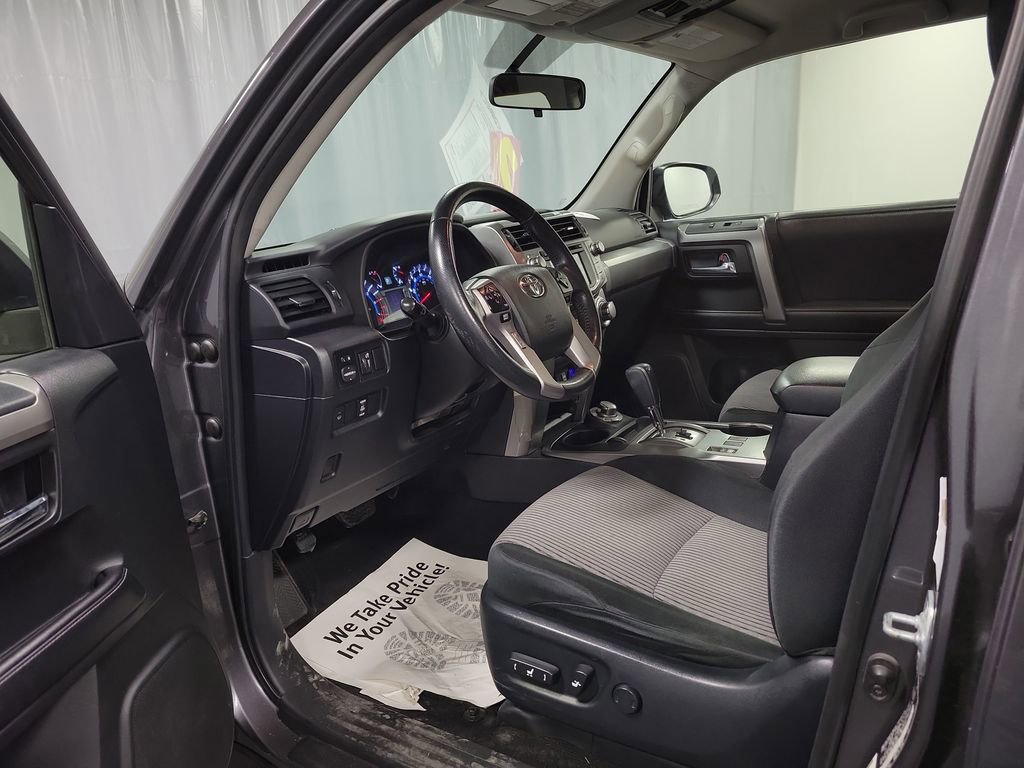 Used 2018 Toyota 4Runner SR5 image 12