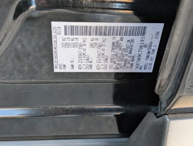 Used 2024 Nissan Rogue S AWD/4WD image 32
