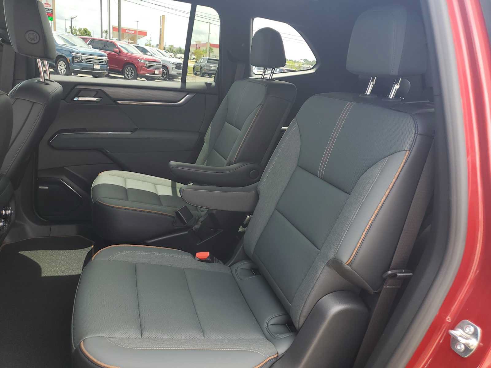 New 2026 GMC Acadia AT4 w/ Luxury Package AWD/4WD image 24
