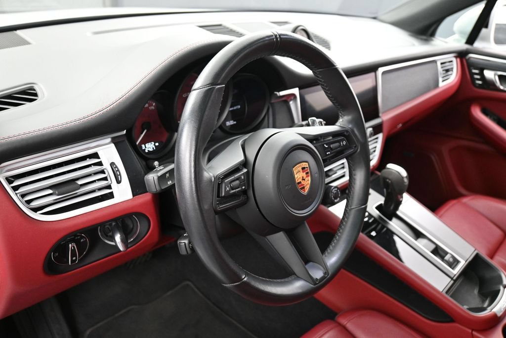 Certified 2022 Porsche Macan GTS AWD/4WD image 17