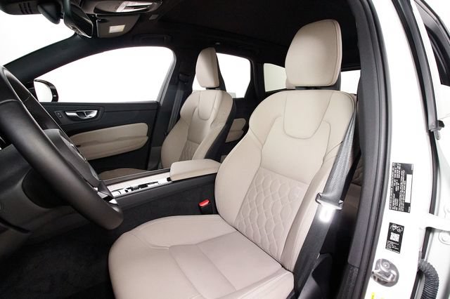Certified 2026 Volvo XC60 B5 Plus AWD/4WD image 19