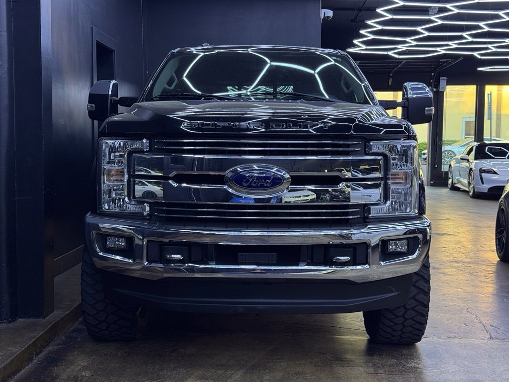Used 2017 Ford F250 Lariat w/ Chrome Package AWD/4WD image 2