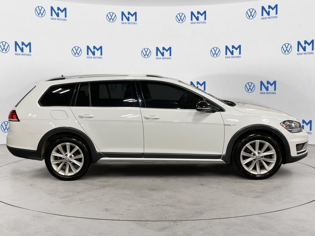 Used 2019 Volkswagen Golf Alltrack SE AWD/4WD image 6