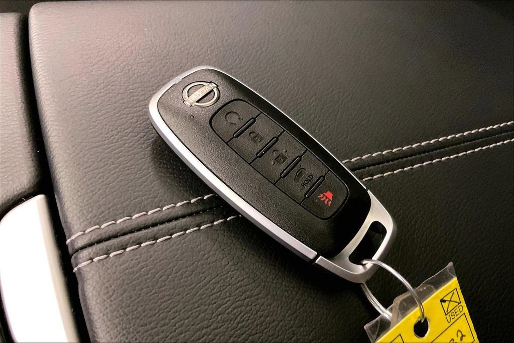 Certified 2025 Nissan Murano SL image 14