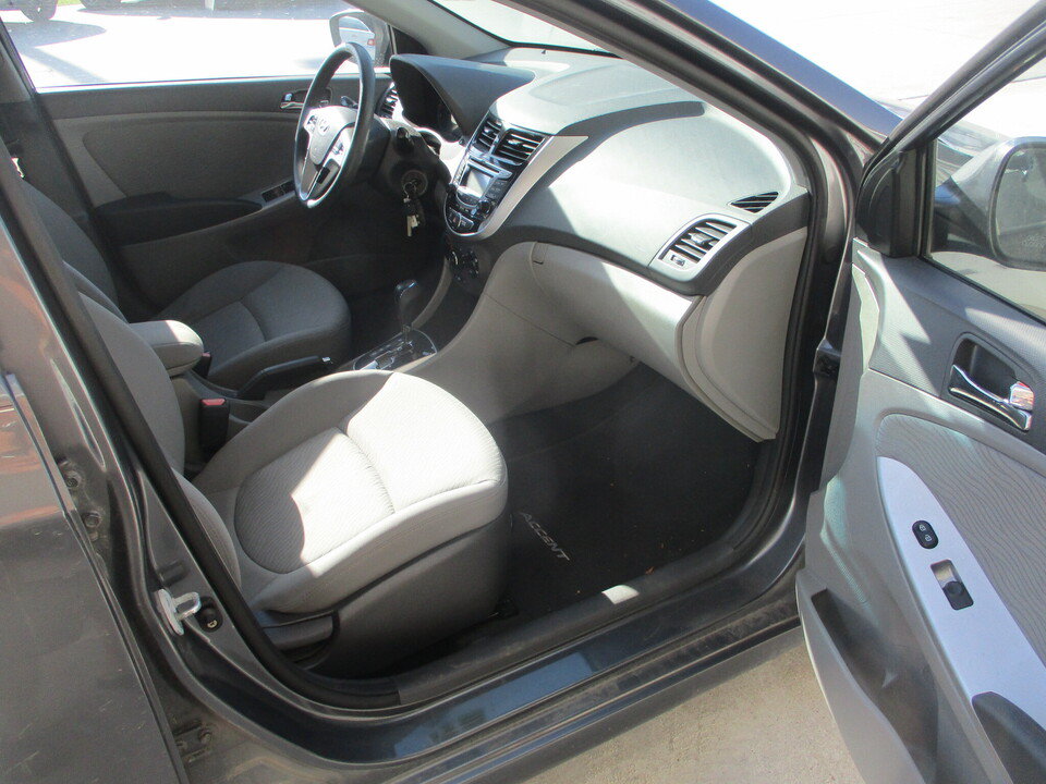 Used 2012 Hyundai Accent GLS w/ Premium Pkg 3 FWD image 20