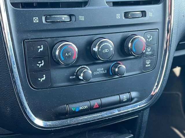 Used 2017 Dodge Grand Caravan SE FWD image 24
