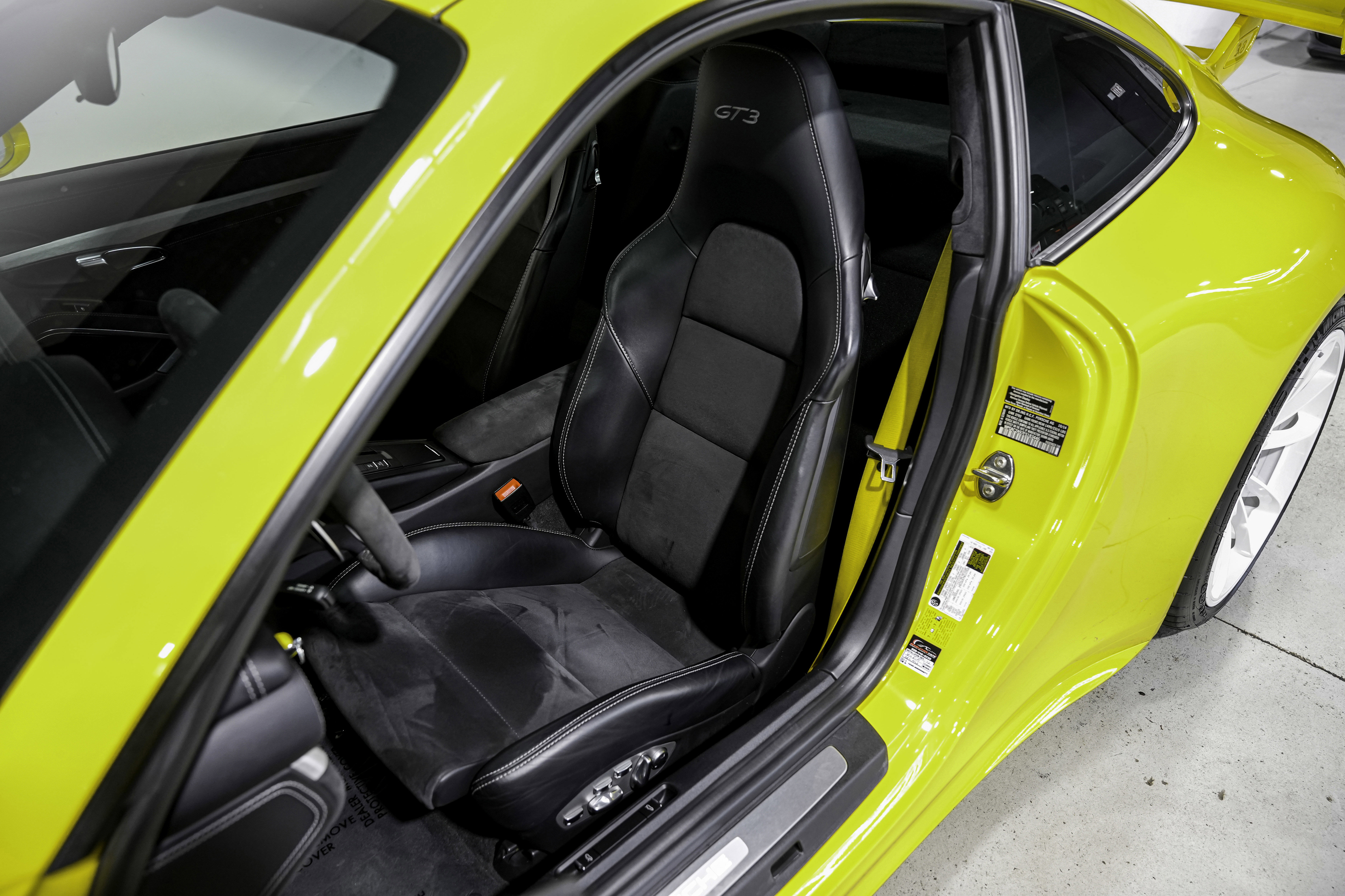 Used 2015 Porsche 911 GT3 image 20