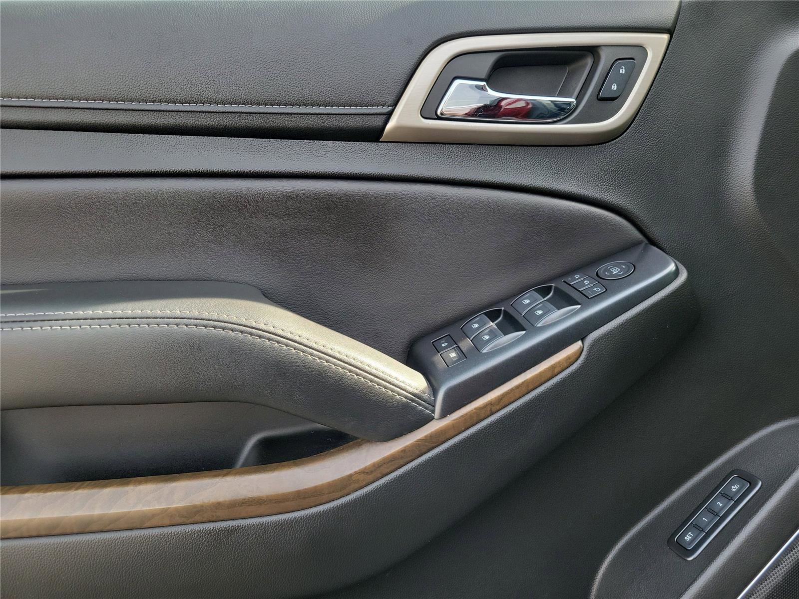 Used 2018 GMC Yukon XL Denali w/ Denali Ultimate Package image 22