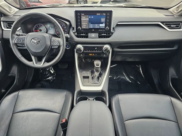 Used 2020 Toyota RAV4 XLE Premium image 24