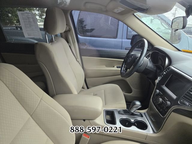 Used 2020 Jeep Grand Cherokee Laredo RWD image 8
