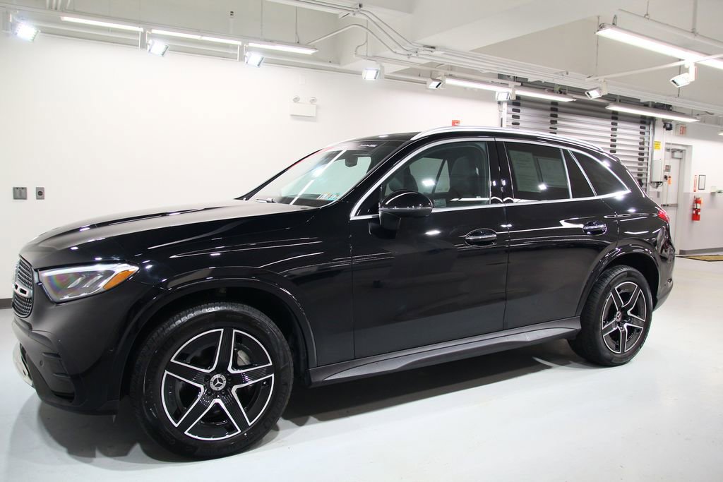 Certified 2026 Mercedes-Benz GLC 300 4MATIC image 3