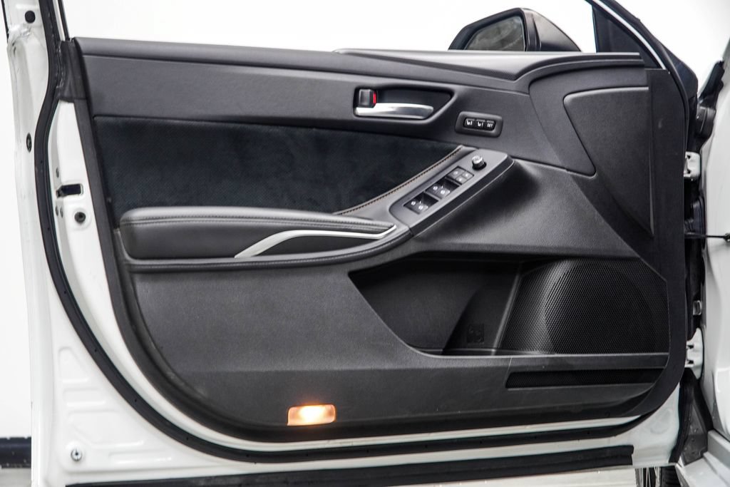 Used 2020 Toyota Avalon Touring w/ All Weather Liner Package FWD image 35