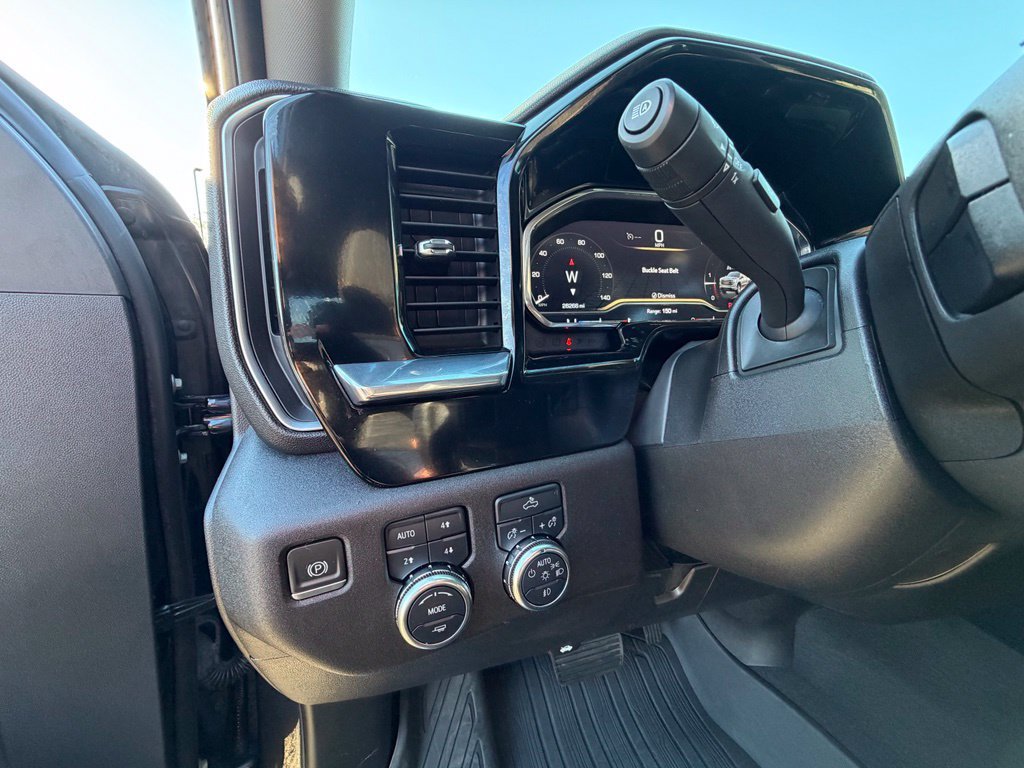 Used 2024 GMC Sierra 1500 Elevation AWD/4WD image 3