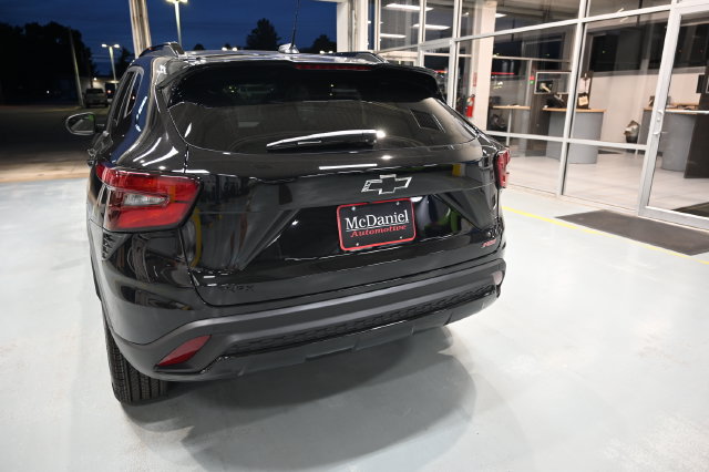 New 2026 Chevrolet Trax RS w/ Driver Confidence Package FWD image 6