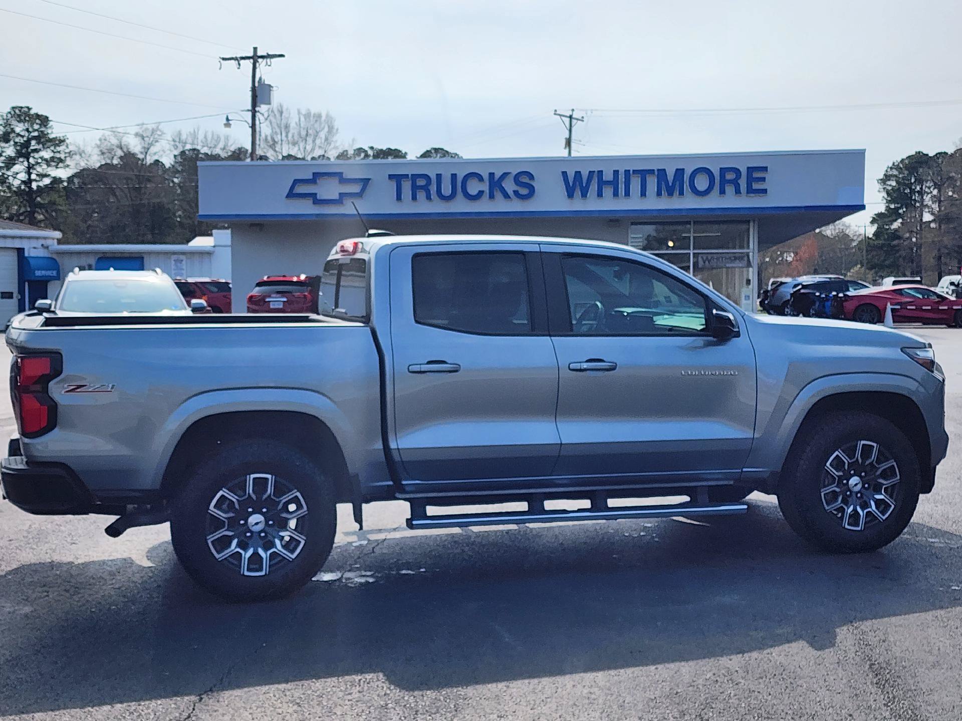 Used 2024 Chevrolet Colorado Z71 w/ Z71 Convenience Package 2 AWD/4WD image 5