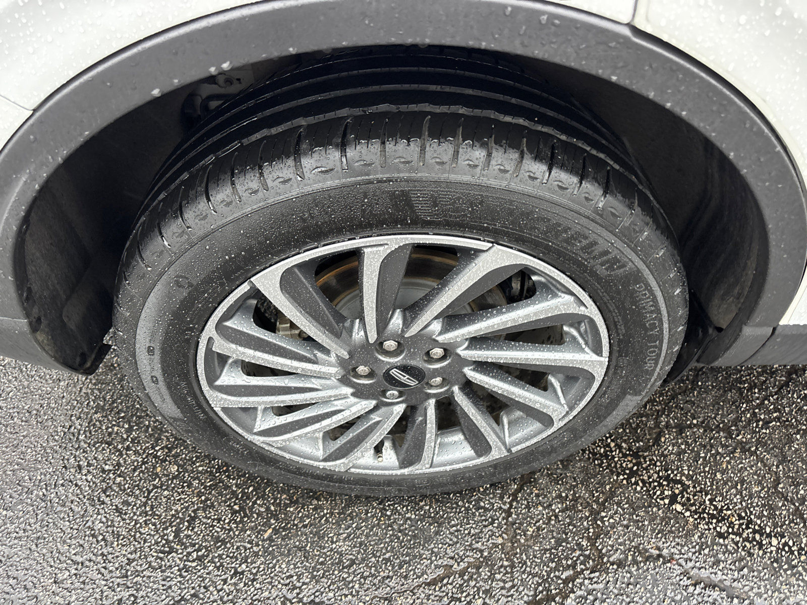 Certified 2023 Lincoln Corsair Reserve w/ Equipment Group 202A image 10