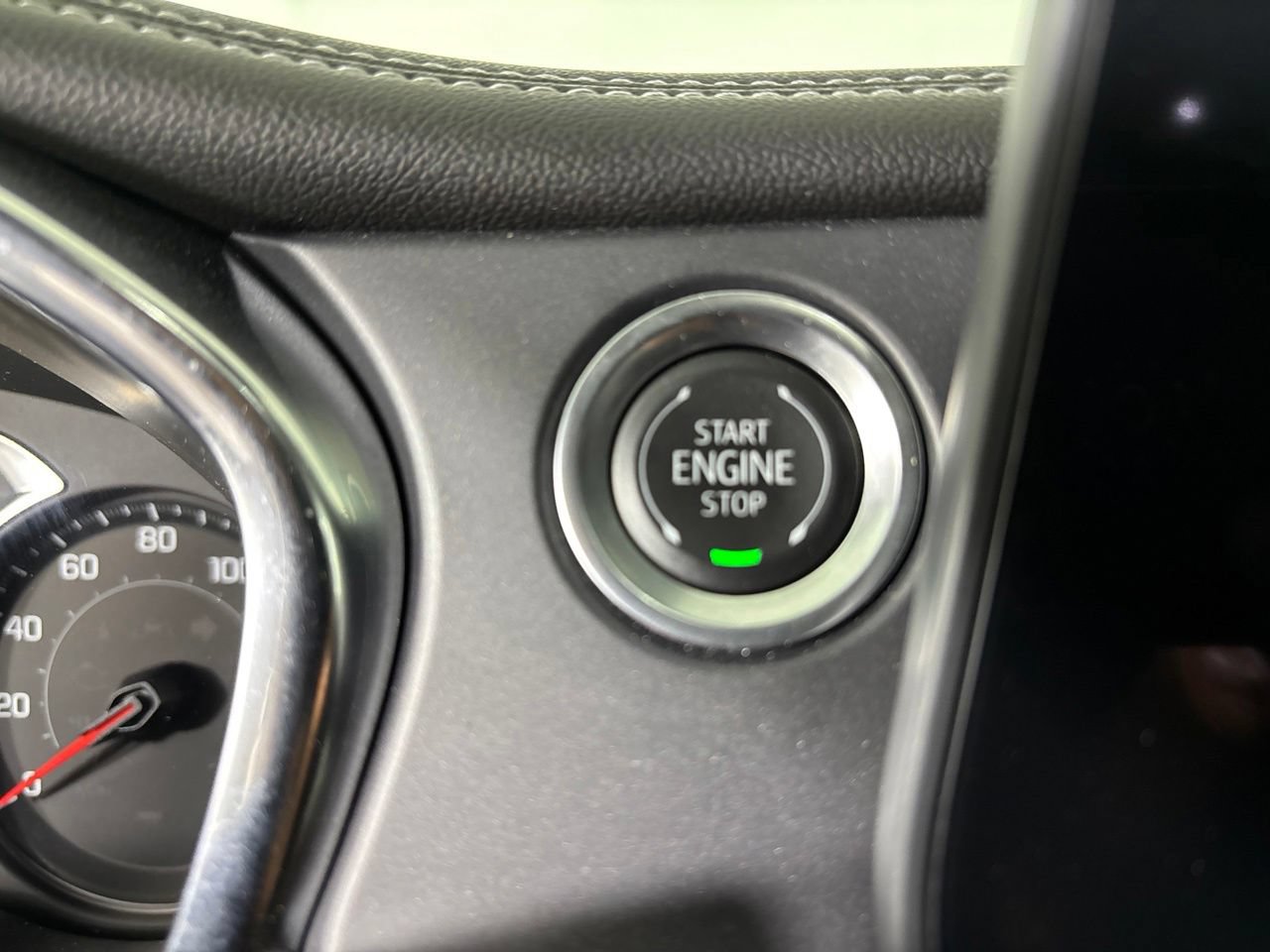 Used 2025 Chevrolet Blazer LT AWD/4WD image 16