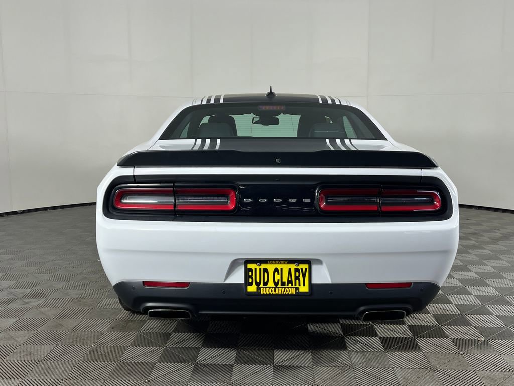 Used 2016 Dodge Challenger R/T Plus RWD image 7