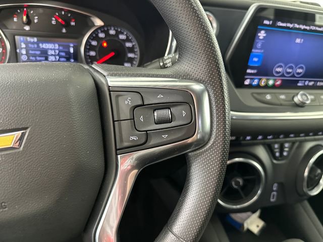 Used 2022 Chevrolet Blazer LT AWD/4WD image 16