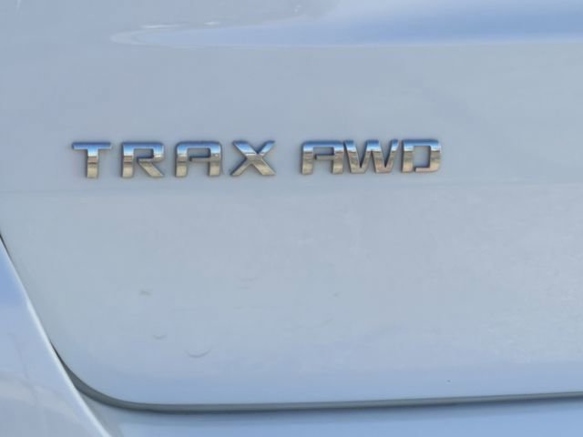 Used 2022 Chevrolet Trax LT w/ LT Convenience Package image 10