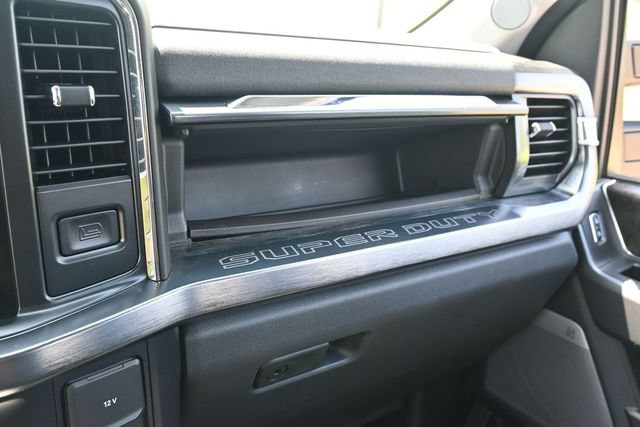 Certified 2025 Ford F450 Lariat w/ Lariat Ultimate Package AWD/4WD image 29