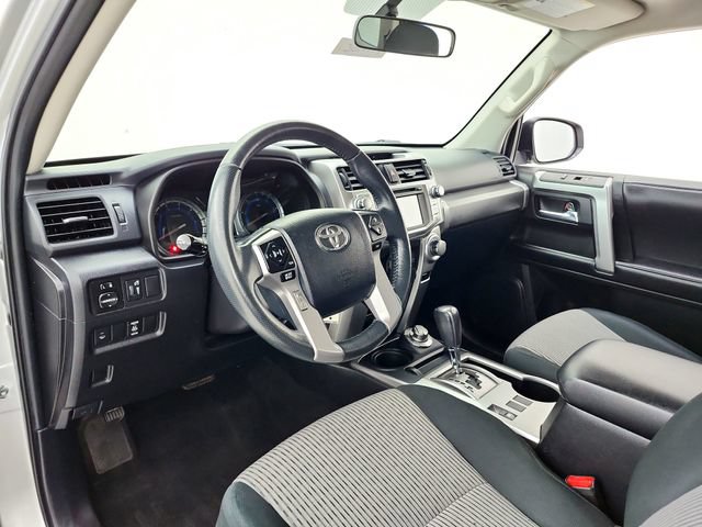 Used 2016 Toyota 4Runner SR5 AWD/4WD image 16