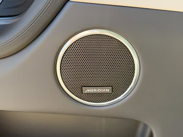 New 2025 Land Rover Discovery Sport S image 19