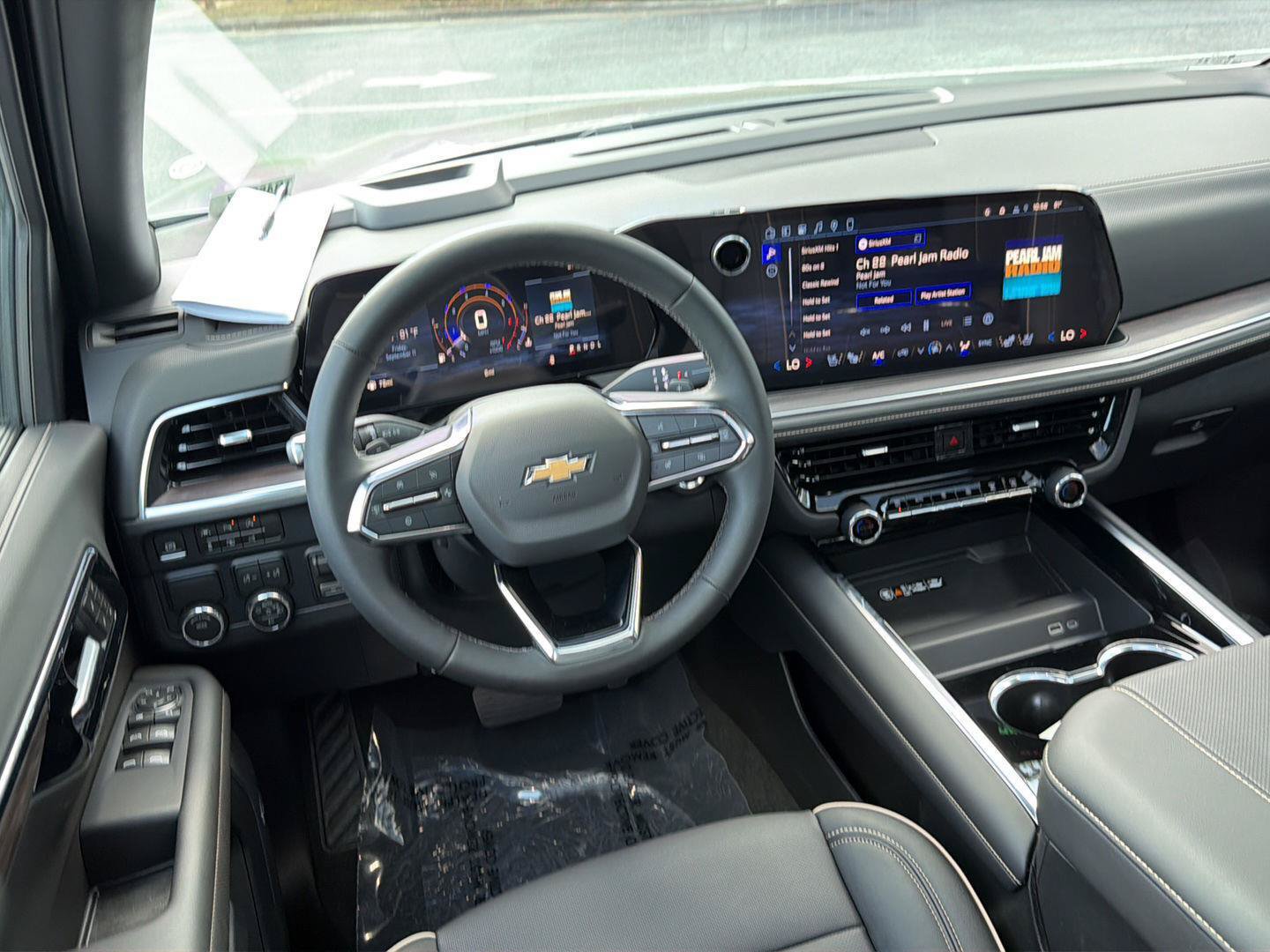 New 2026 Chevrolet Suburban Premier w/ Sun And Tow Package RWD image 20