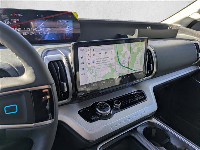 New 2026 Ford Expedition Active image 11