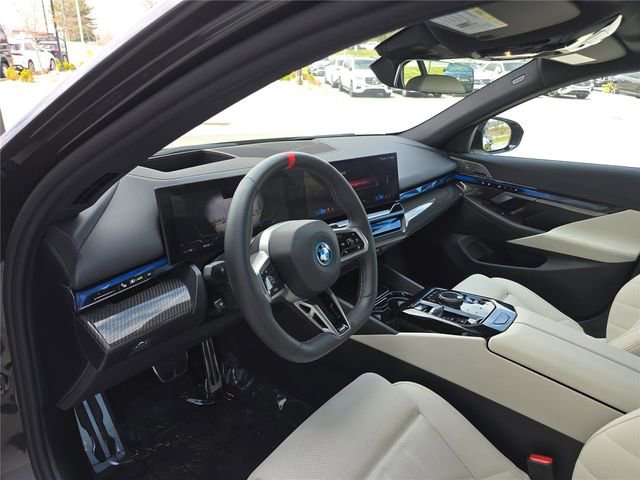 Used 2025 BMW i5 M60 w/ Premium Package AWD/4WD image 24