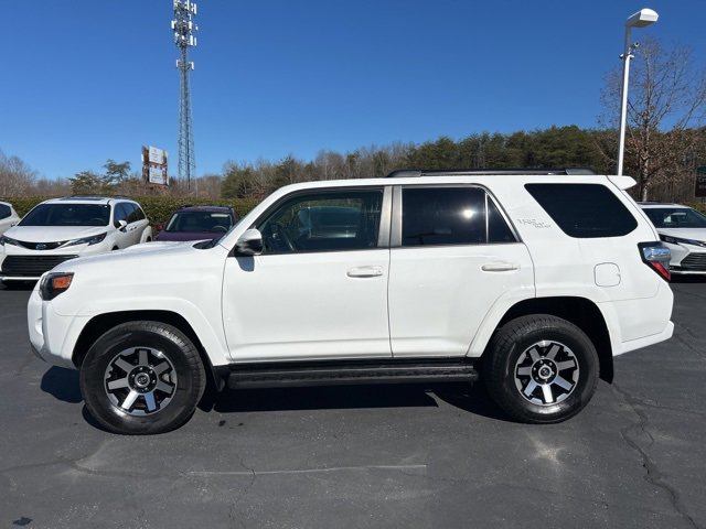 Used 2022 Toyota 4Runner TRD Off-Road image 10