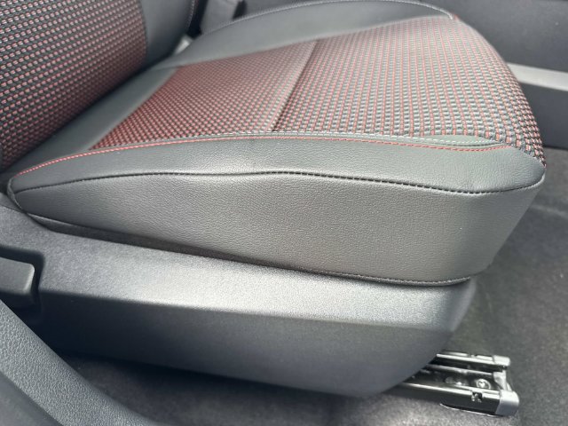 New 2027 Nissan Kicks SR FWD image 14