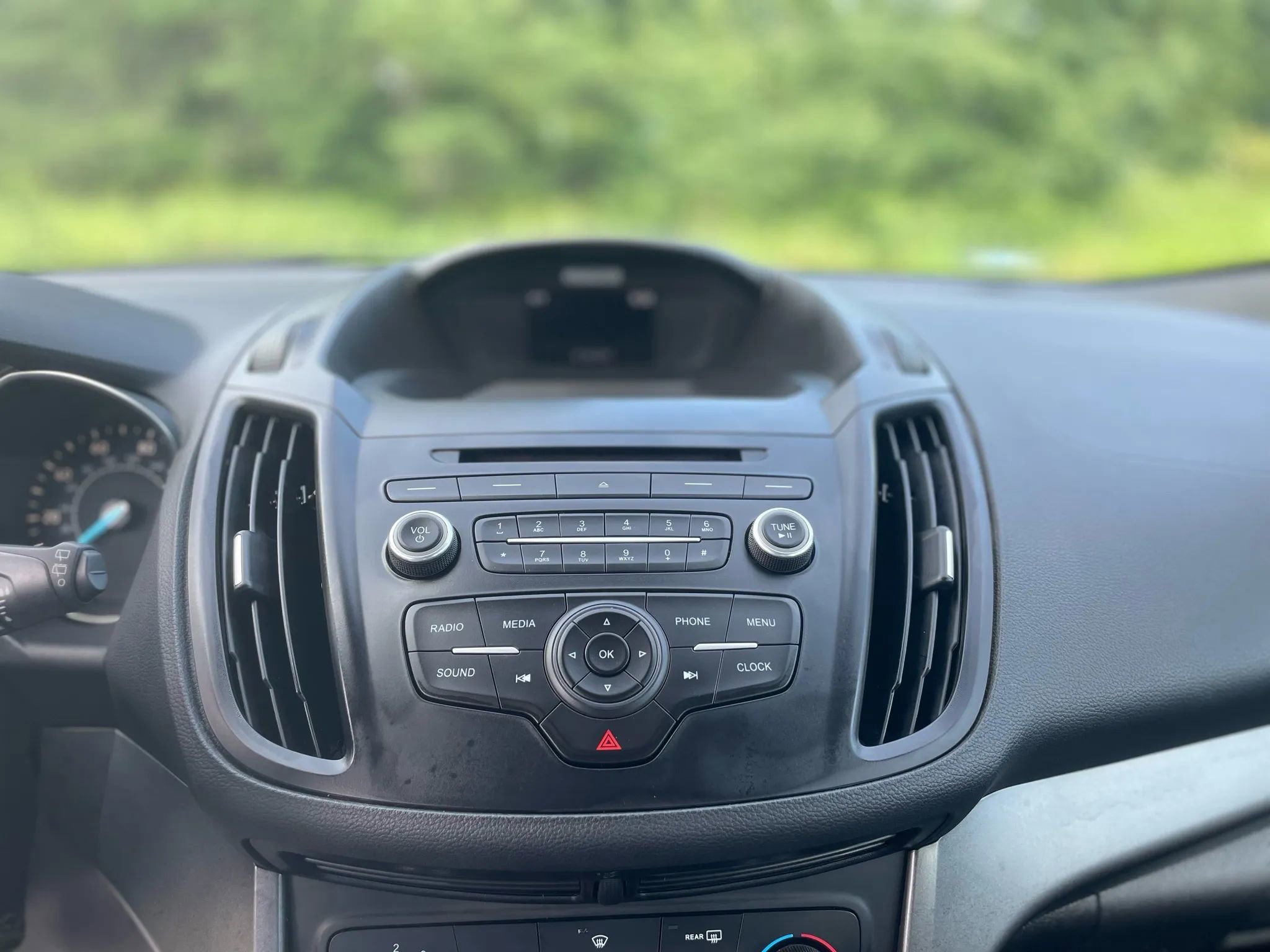 Used 2017 Ford Escape S FWD image 21