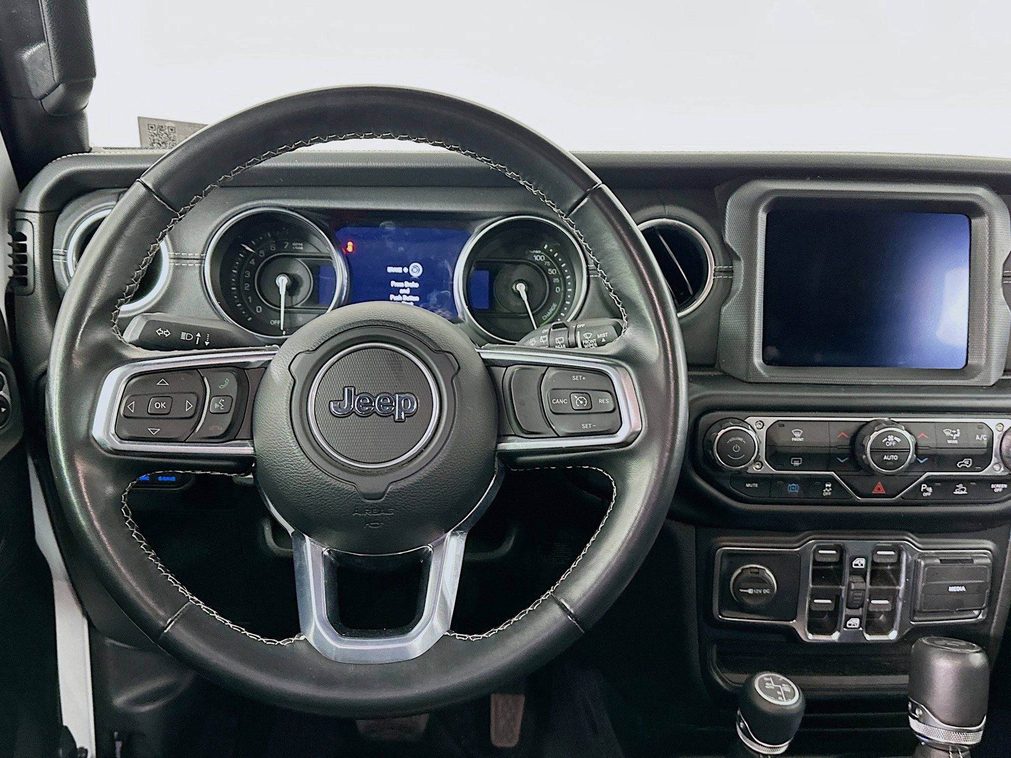 Used 2021 Jeep Wrangler Sahara w/ Safety Group image 18